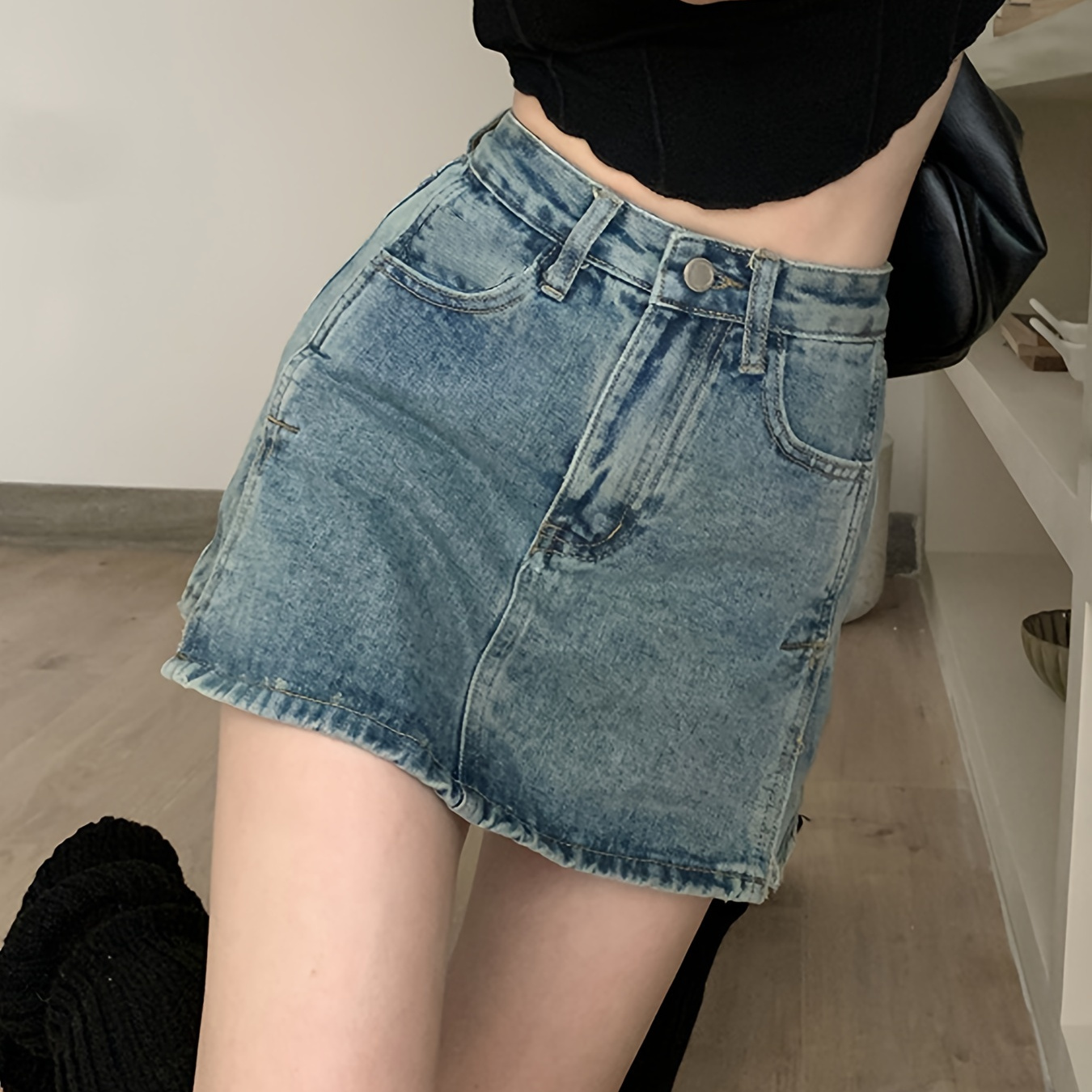 

High-waisted Denim Skirt, Washed Retro Style, Hip-wrapped A-line Mini Skirt, Casual Fashion, Streetwear, Women's Jean Skirt