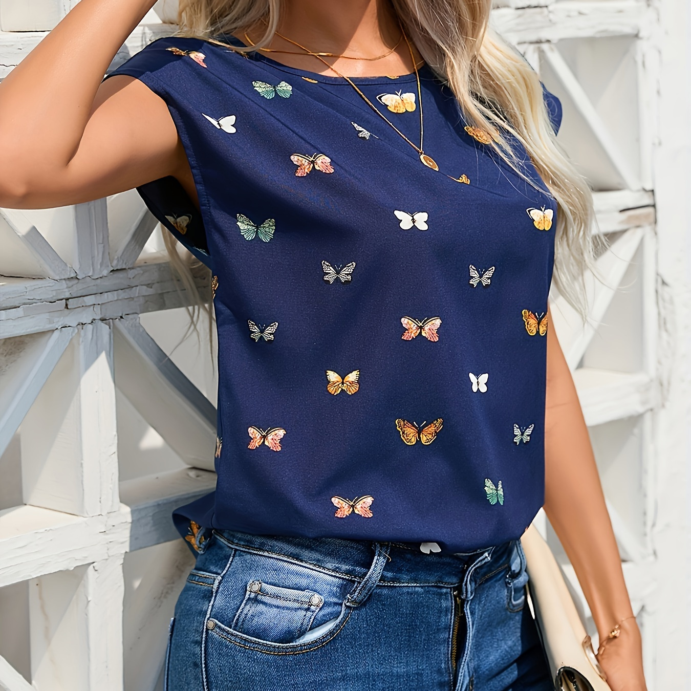 

Women's Printed Butterfly Pattern Design Short Sleeved Fashionable Top