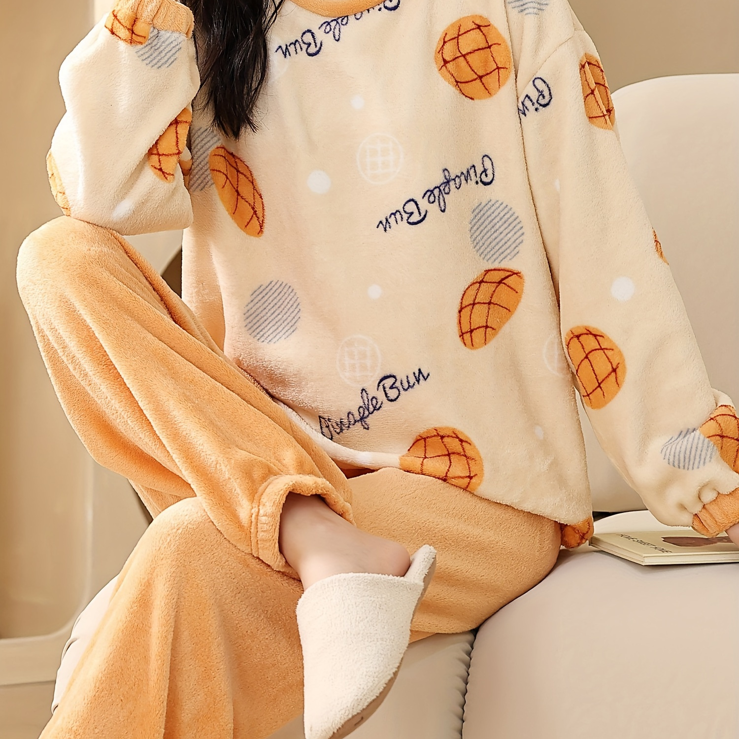 

Casual Mango & Letter Print Fleece Pajama Set, Long Sleeve Crew Neck Top & Elastic Joggers, Women's Sleepwear & Loungewear For Koningsdag/king's Day