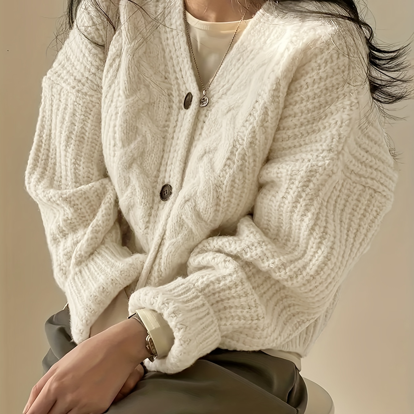 

Cozy Vintage-inspired Knit Cardigan - Thick, Long Sleeve, Solid Color For Women | Fall/winter