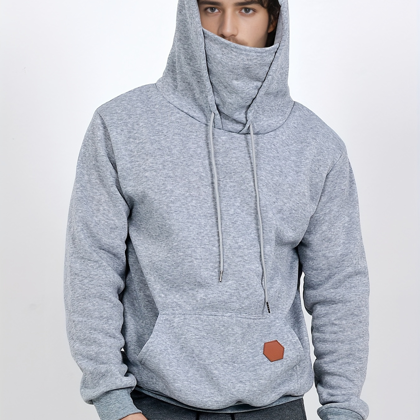 

Men' Color Polyester Hoodie, Long Sleeve Sports Sweatshirt With Applique Detail, Regular Fabric Hooded Top For Autumn/winter Outdoor Activities