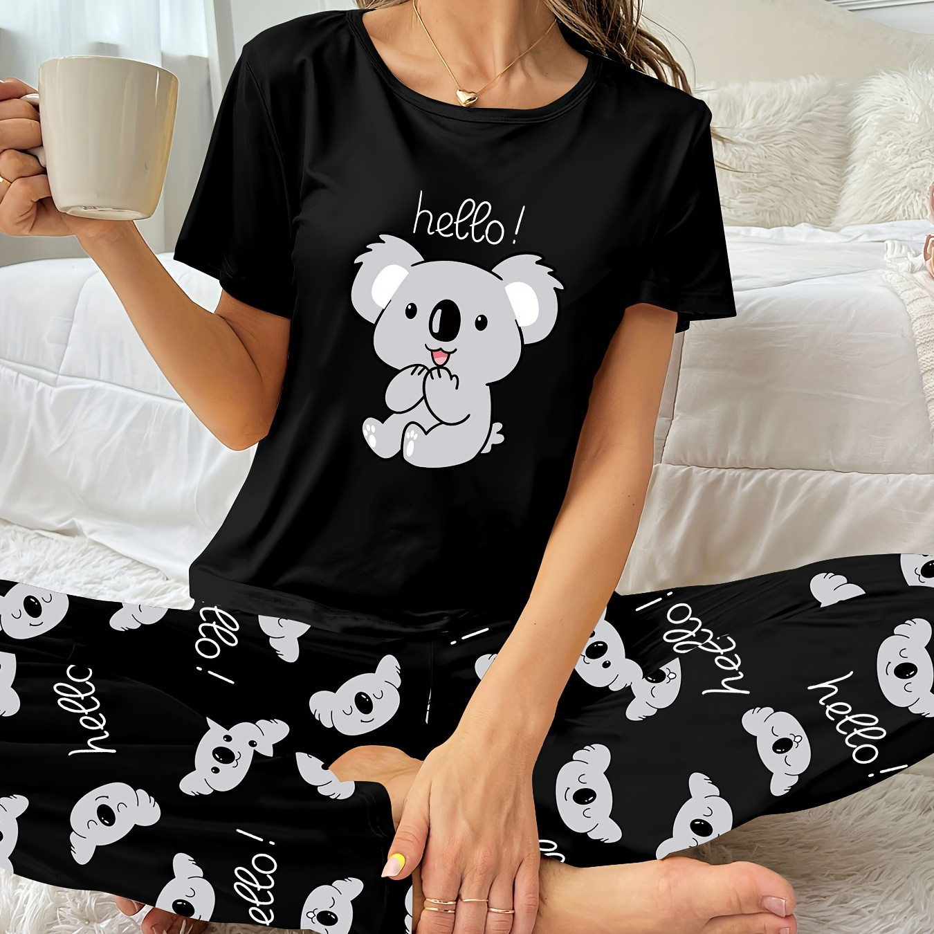 

Women's Cute Koala Cartoon Print Pajama Set - Comfy Polyester , Short Sleeve & Long Pants Sleepwear