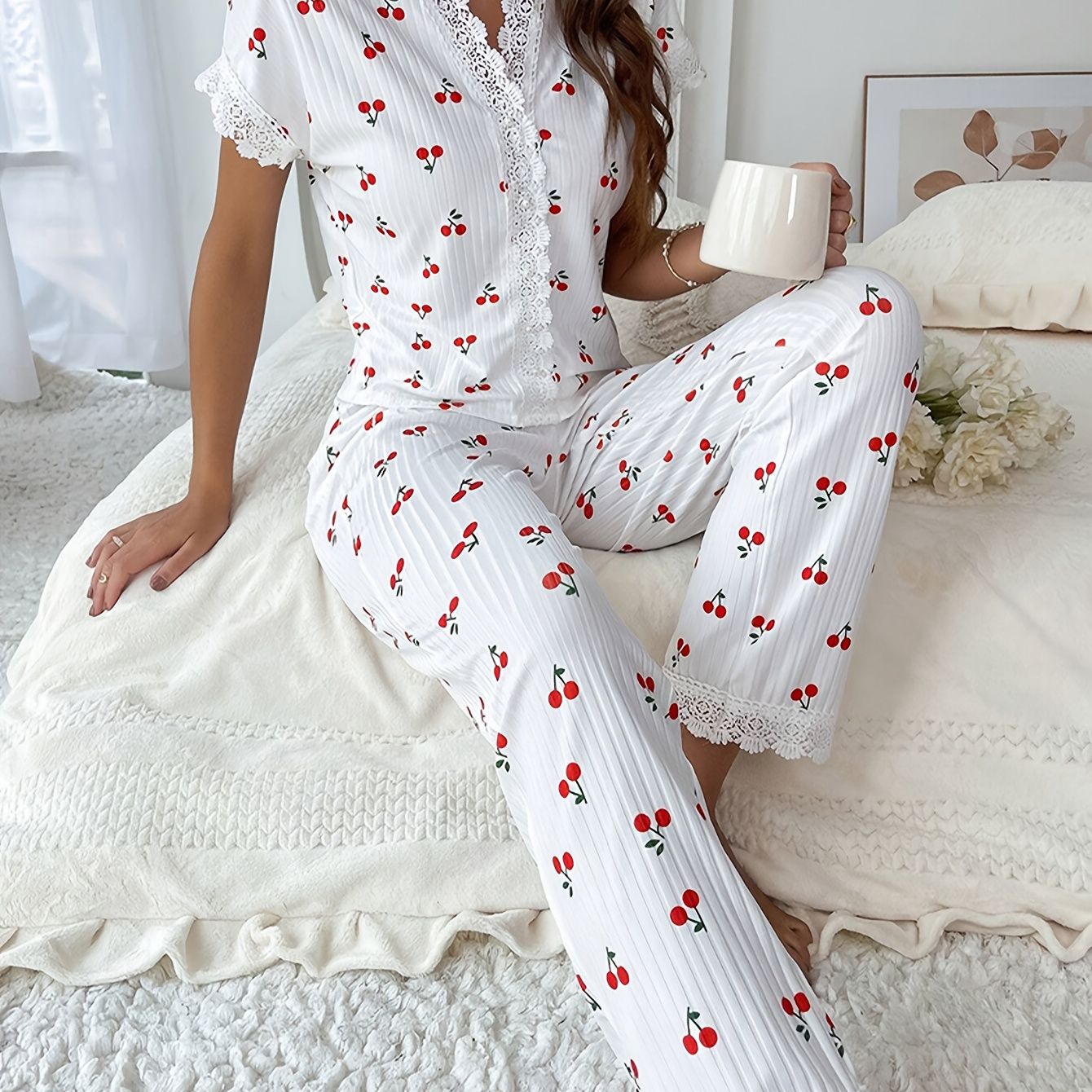 

1 Set Elegant Cherry Print Pajama For Women - Polyester 100% Knit Fabric, V-neck Short Sleeve Top With Lace Trim & Matching Pants, Comfortable Sleepwear, Pajama Set