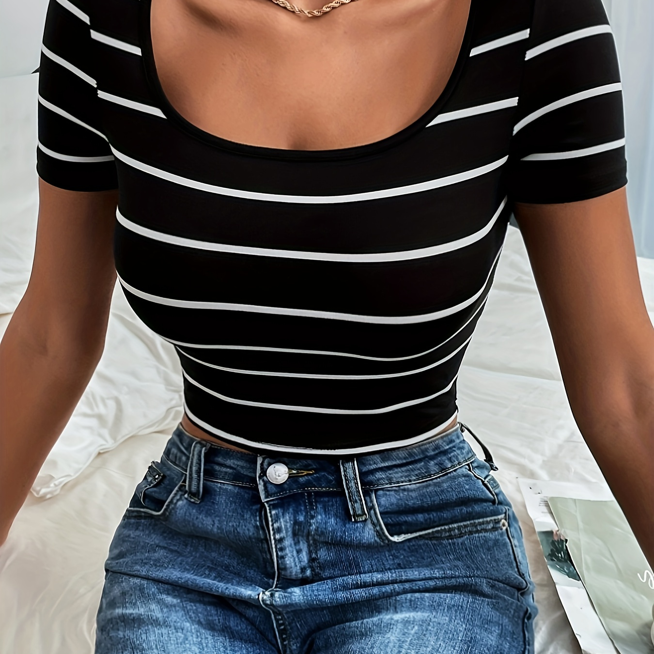 

Striped Print Crop T-shirt, Casual U Neck Short Sleeve Top, Women's Clothing