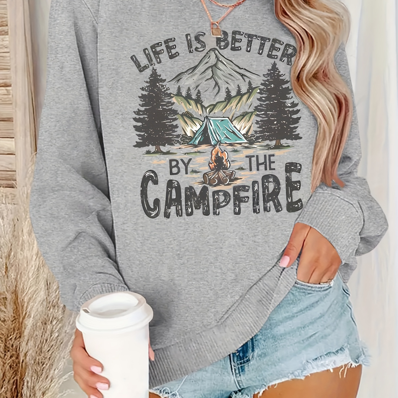 

Cozy Campfire Graphic Sweatshirt For Women - Casual Crew Neck, Long Sleeve Pullover For Fall & Winter, Machine Washable