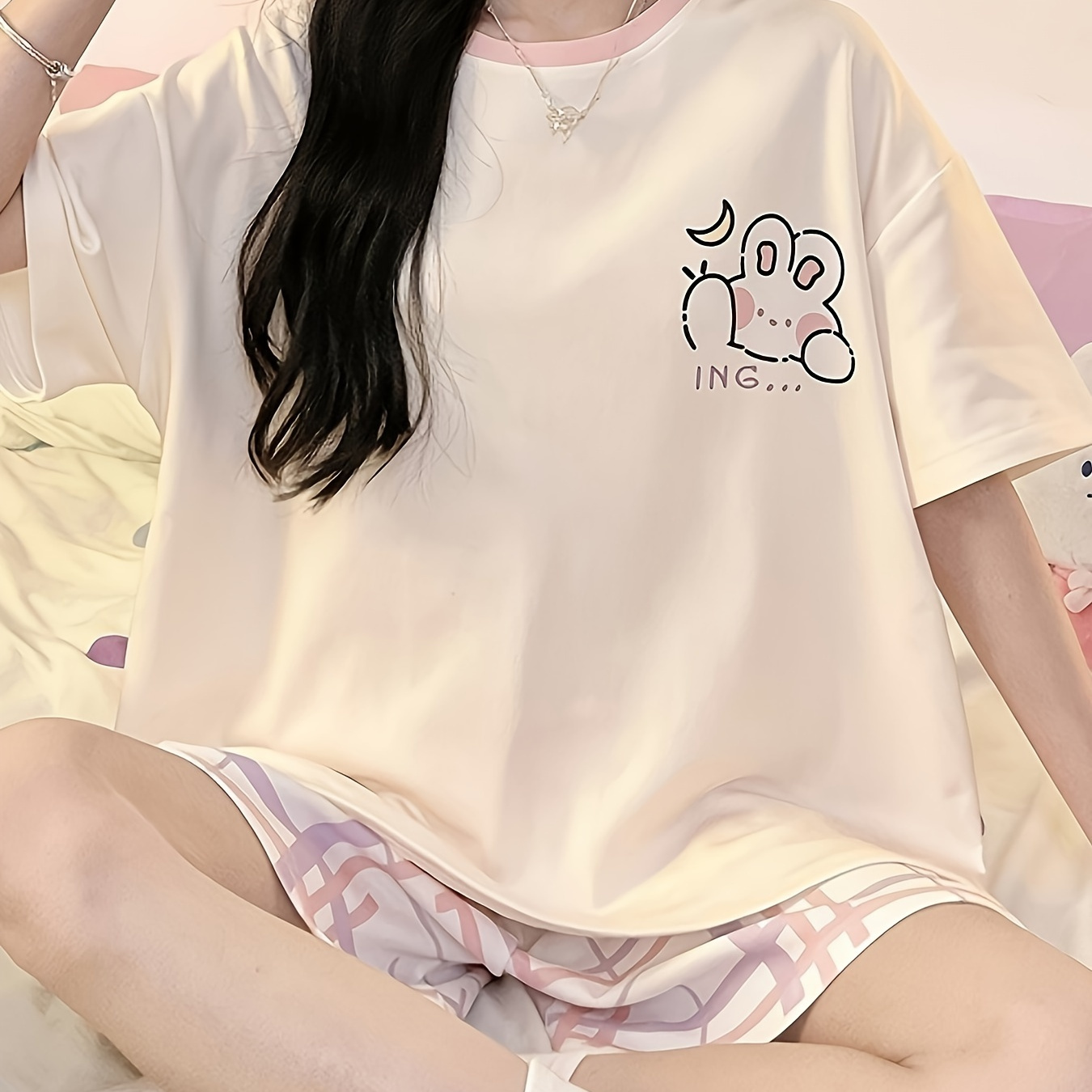 

Cute Cartoon Rabbit Women's Pajama Set - Short Sleeve & Shorts, Machine Washable