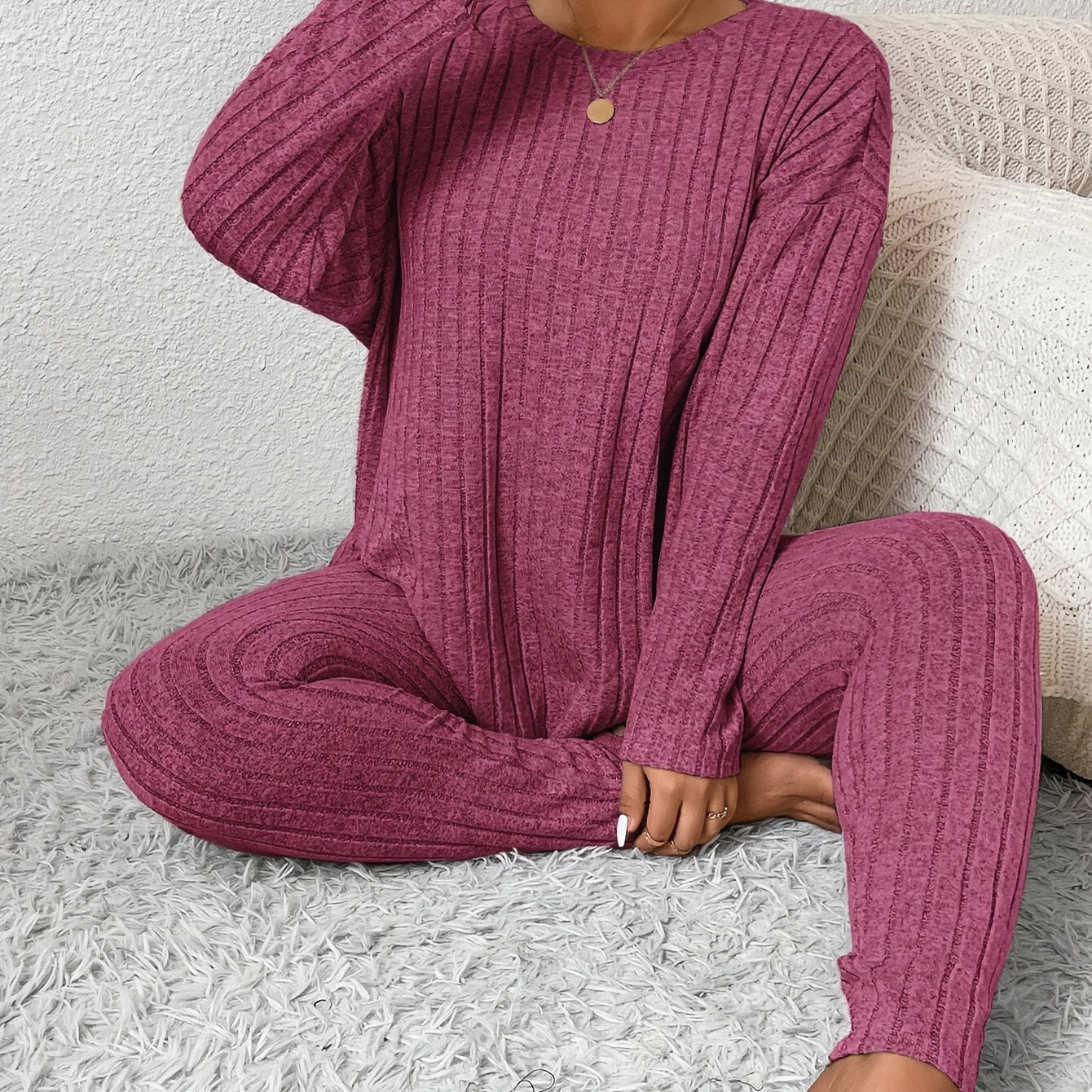 

Ensemble de taille plus pour femmes, manche longue, couleur unie, col rond élégant, tissu tricoté polyester, élastique, tenue de loungewear confortable