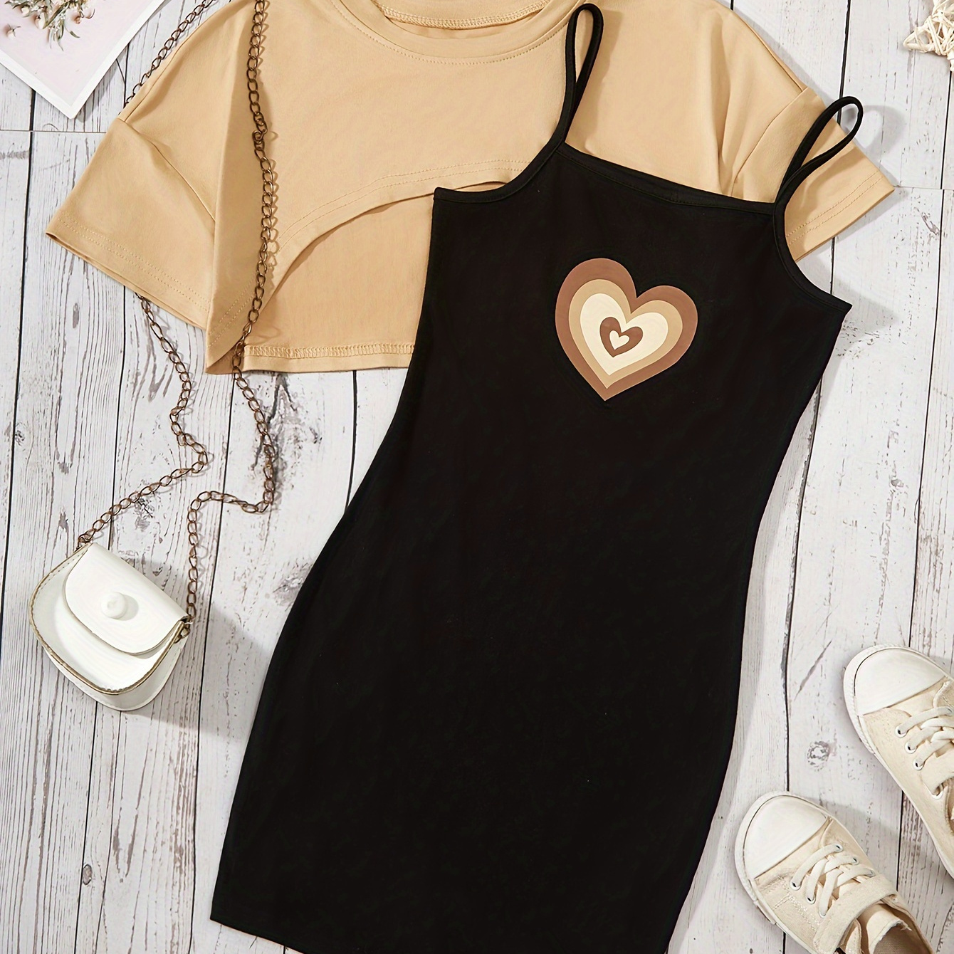

Girls 2pcs Solid Cropped Short Sleeve T-shirt Top + Heart Print Cami Dress Set For Summer