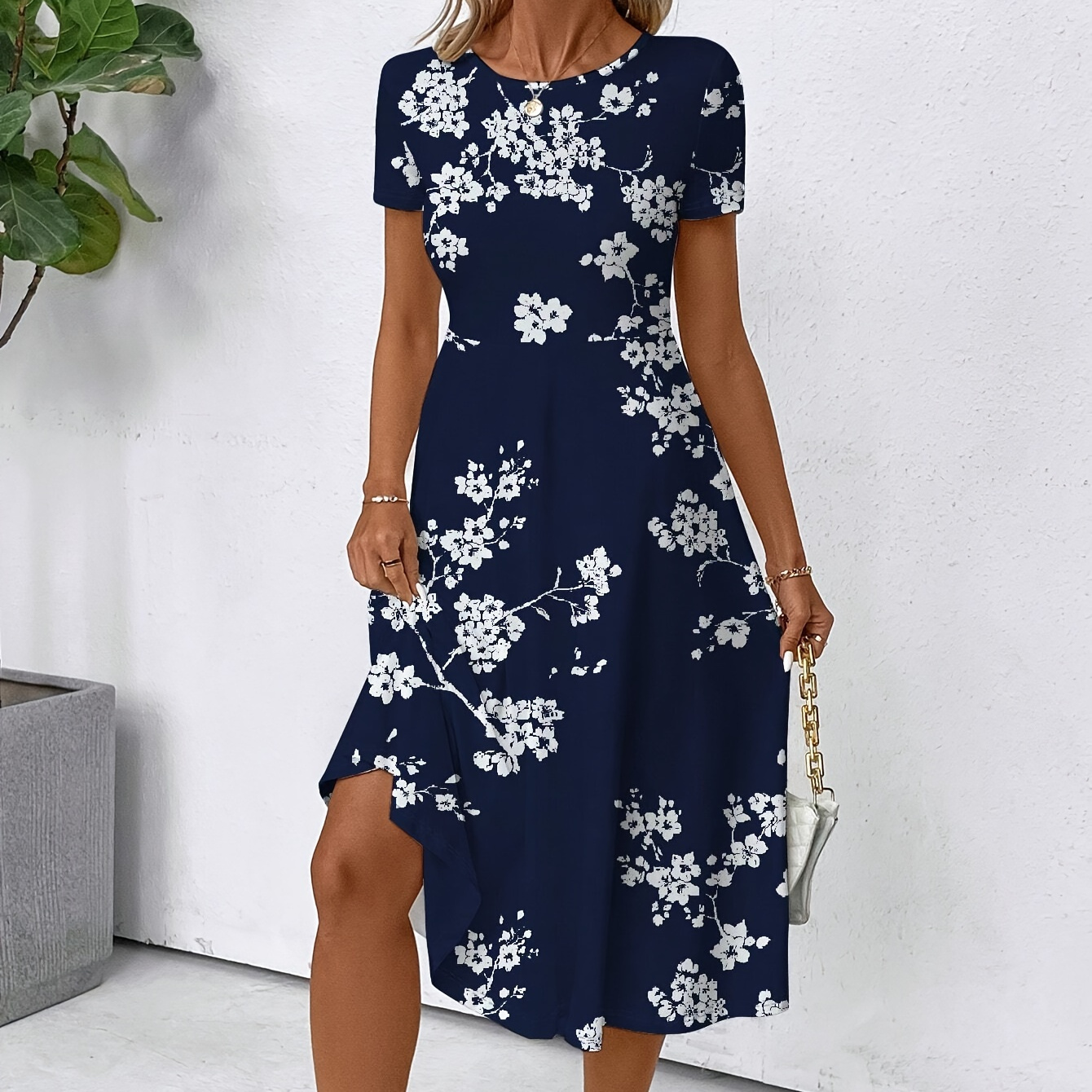 

1pc Elegant Floral Print Round Neck Short Sleeve Knit Dress, Polyester , Slim Loose Bottom, For Women, Spring/summer Collection