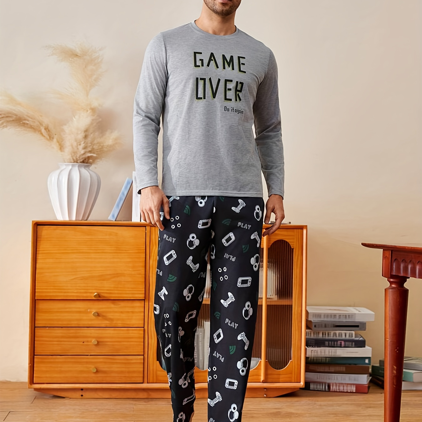 

Men's Alphabet Print Long-sleeved Top With Game Controller Print Long Pants Pajama Home Suit Set