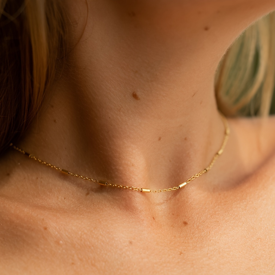 

Elegant Stainless Steel Necklace For Women - Simple Design, Perfect For Casual Attire & Gifting