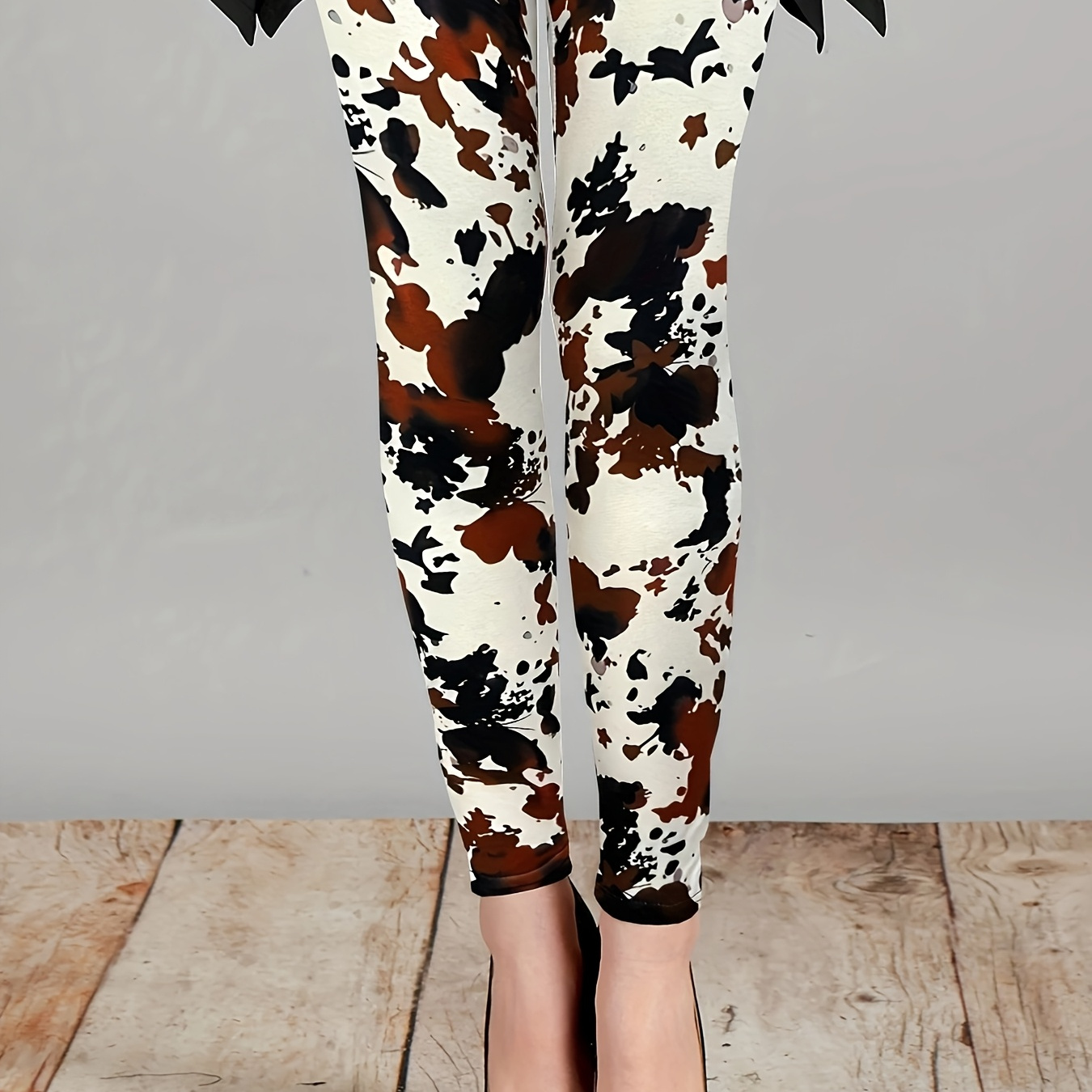 

Chic Cow Print Stretch Leggings For Women - & Comfortable, Casual Attire Or Gifting