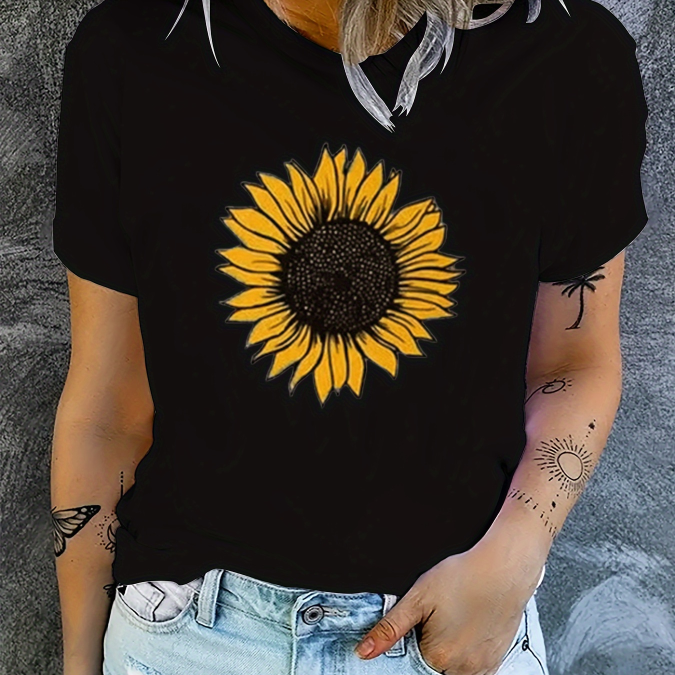 

Sunflower Print Summer T-shirt, Casual Short Sleeve Crew Neck Top, Women's Clothing
