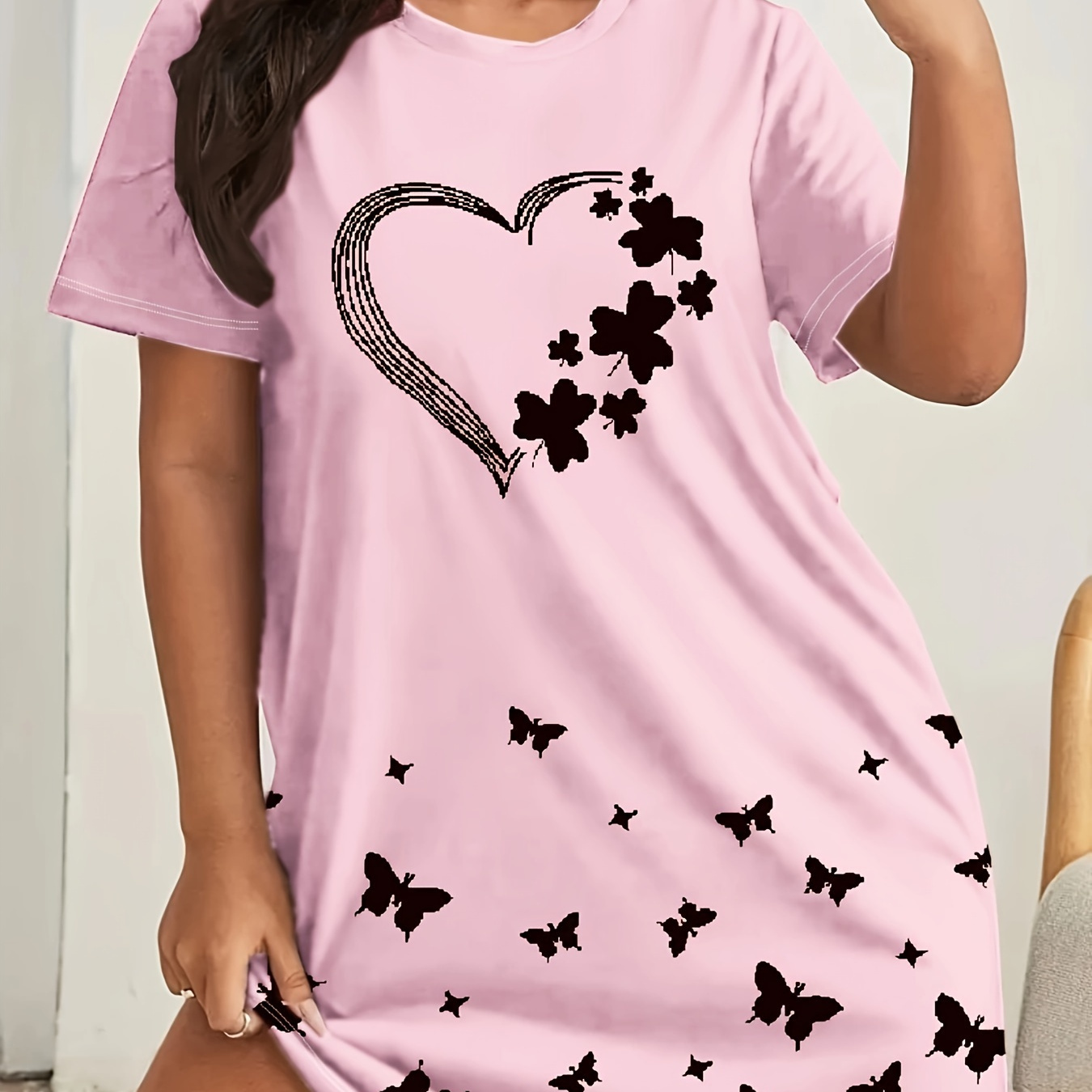 

Plus Size Women's Sleep Dress With & Heart Print - Comfortable Round Neck Nightgown For All , Machine Washable Polyester , Lingerie Sleepwear