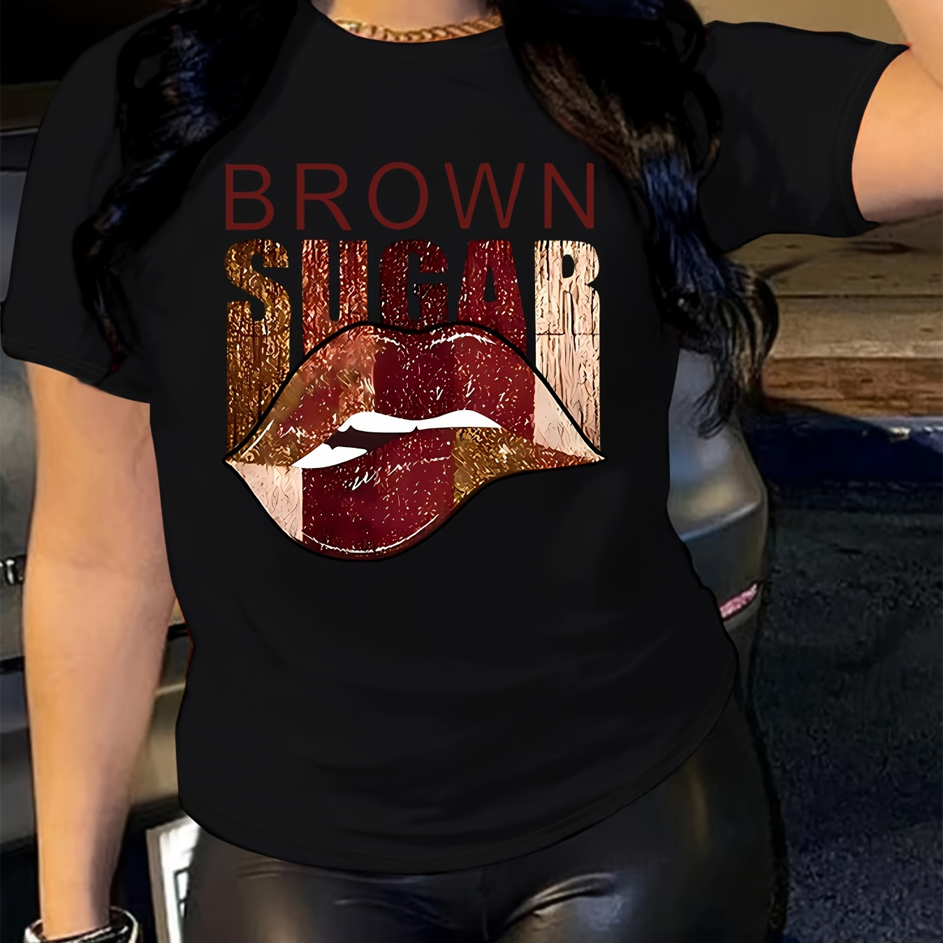 

Women's Casual Short Sleeve T-shirt With Lip & "brown Sugar" Print, Summer Sports Round Neck Top, Sporty Tee For Leisure Style