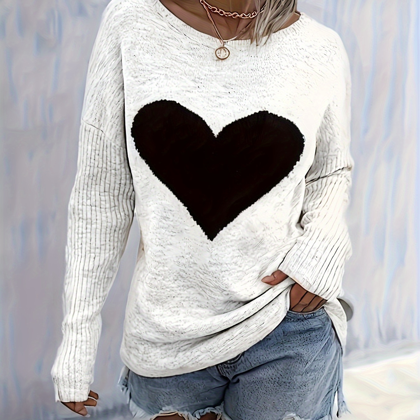 

Elegant Women's Knit Pullover Sweater With Heart Design - Crew Neck, Long Sleeve, Regular Fit, Medium Stretch, 100% Polyester - All Season Chic Top