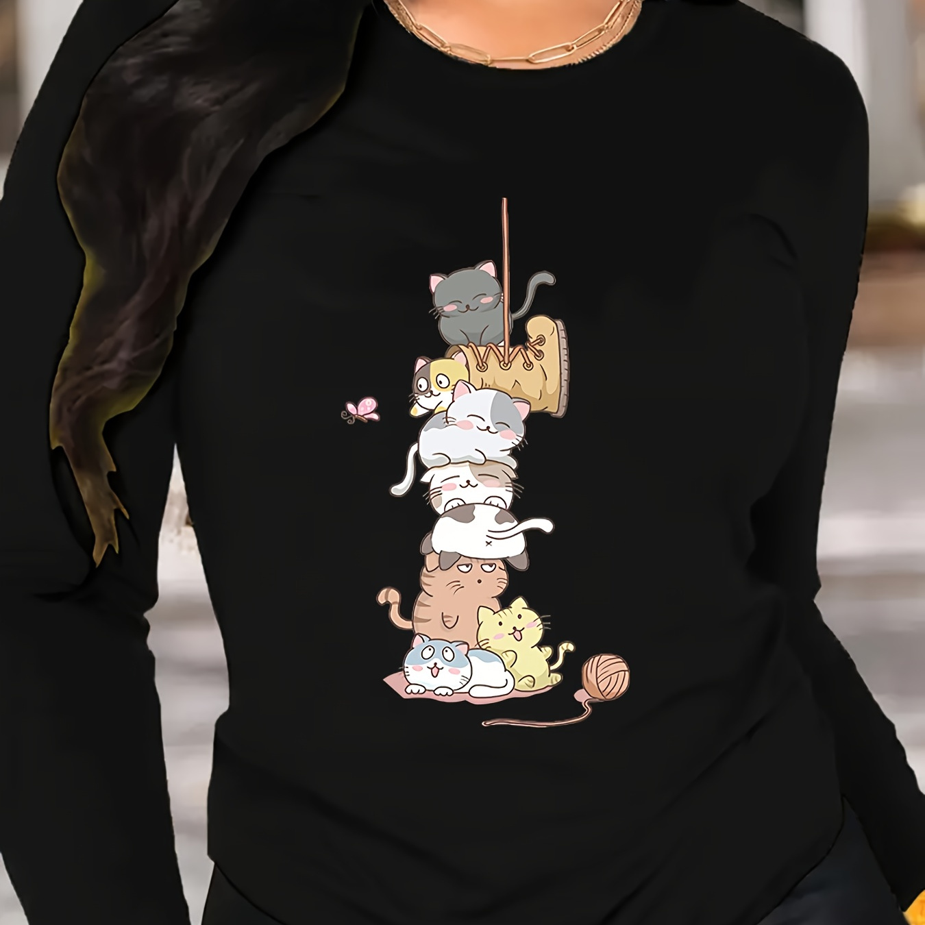 

Soft And Light On The Skin, Women's Casual Round Neck Long Sleeve T-shirt With Cartoon Kitten Pattern Print