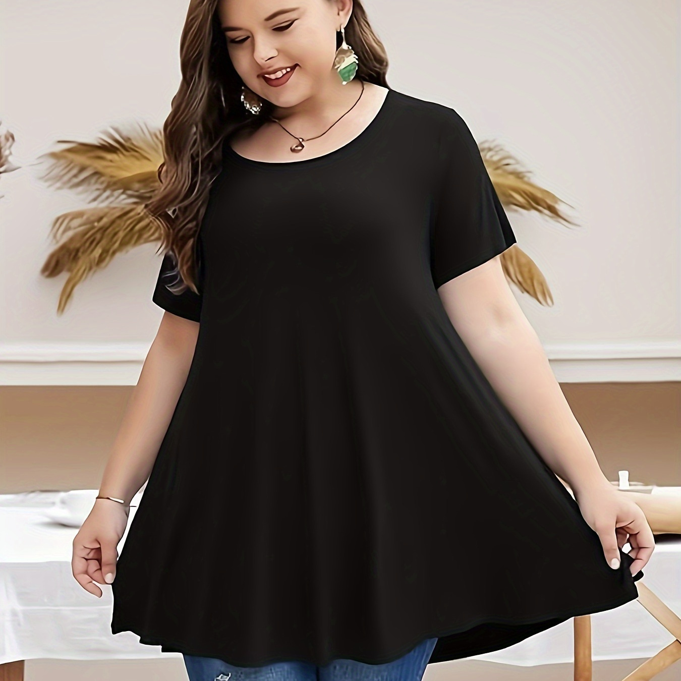 

Plus Size Ruffle Hem Crew Neck Top, Casual Short Sleeve Solid Simple Top For Spring & Summer, Women's Plus Size Clothing