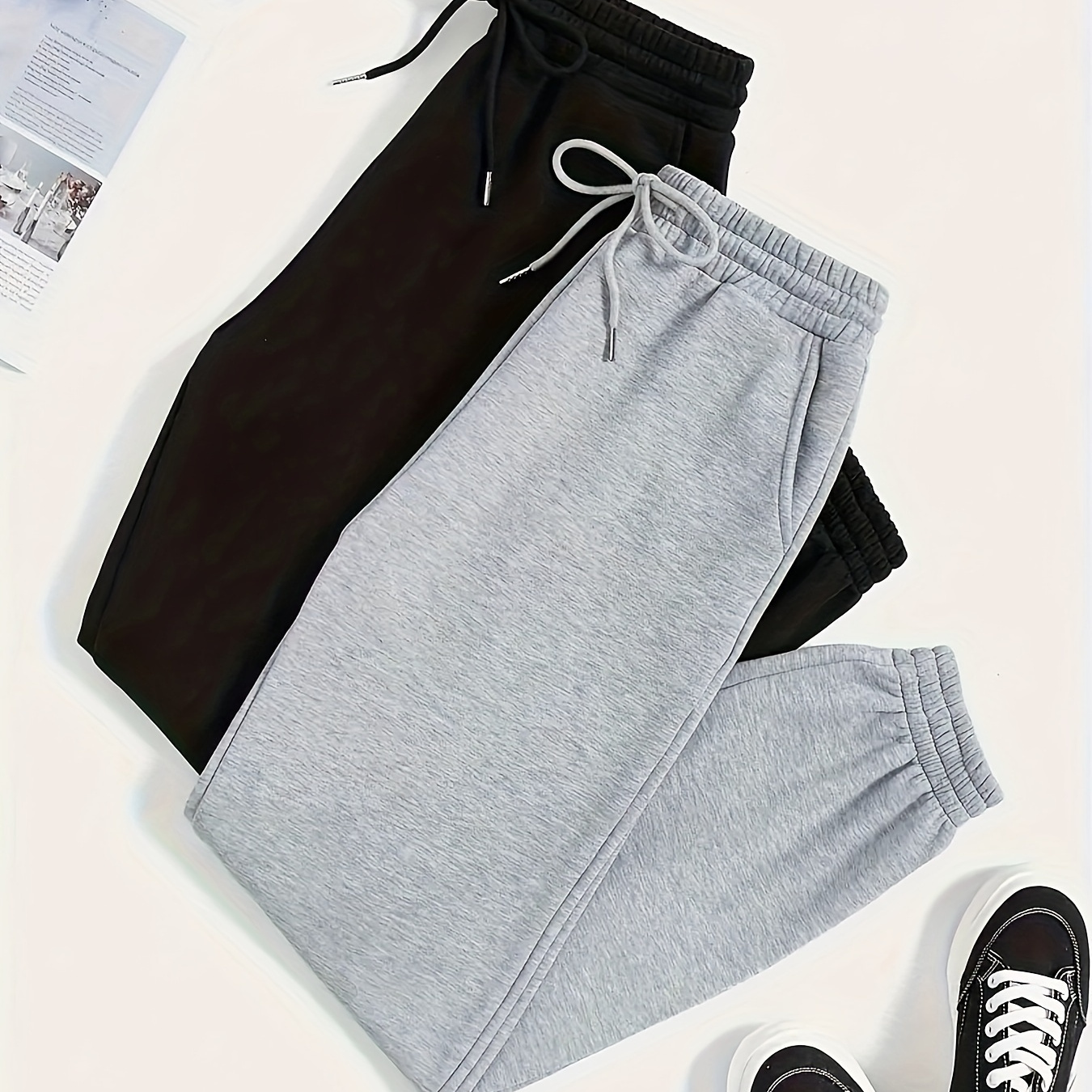 

Women's Athletic Basic Regular Cuffed Sweatpants Two-piece Set