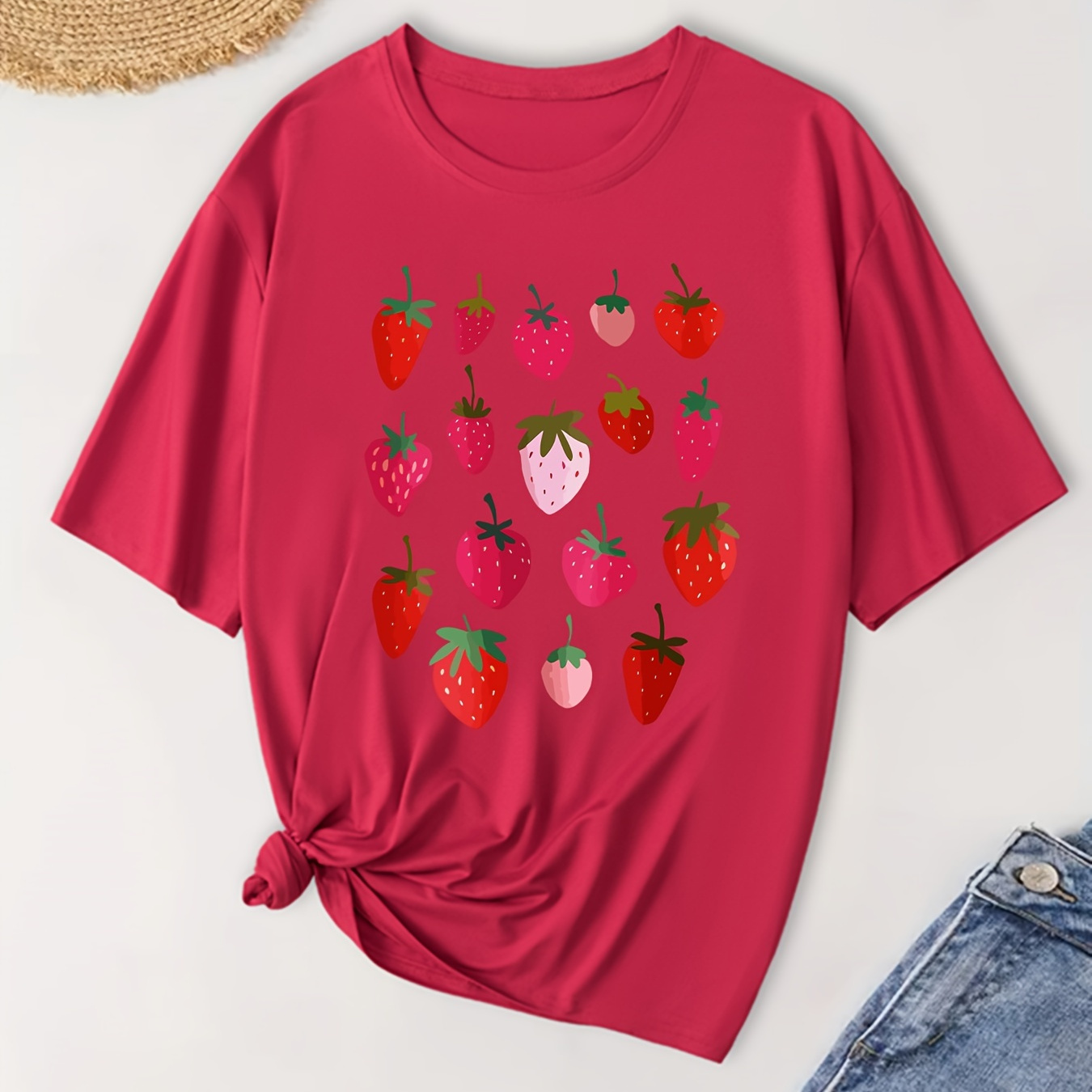 

Plus Size Strawberry Print T-shirt, Casual Crew Neck Short Sleeve T-shirt, Women's Plus Size clothing