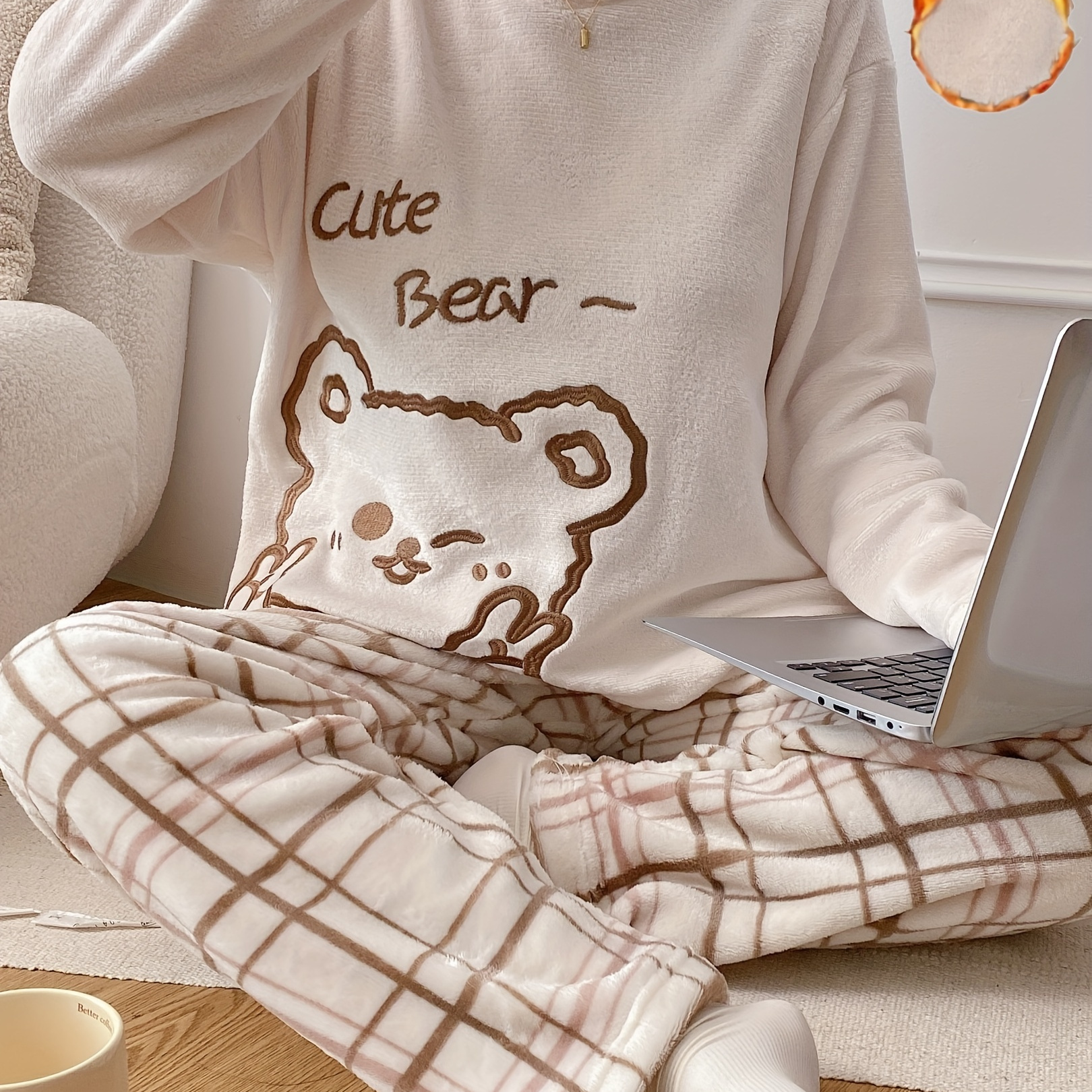 

Women's Cute Cartoon & Letter Pattern Fleece Pajama Set, Long Sleeve Round Neck Top & Pants, Comfortable Relaxed Fit For Fall & Winter