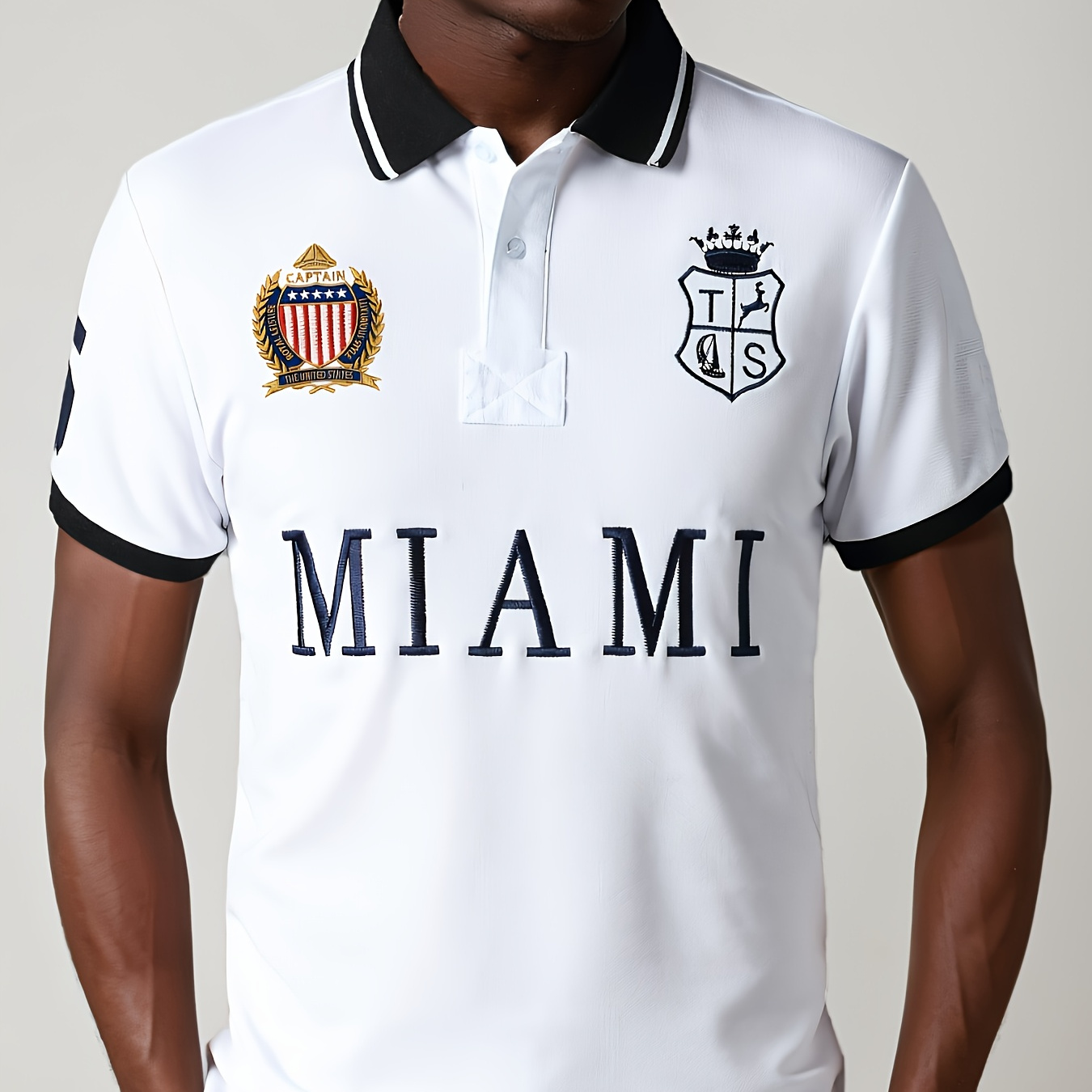 

's Embroidered Lapel For Summer Golf