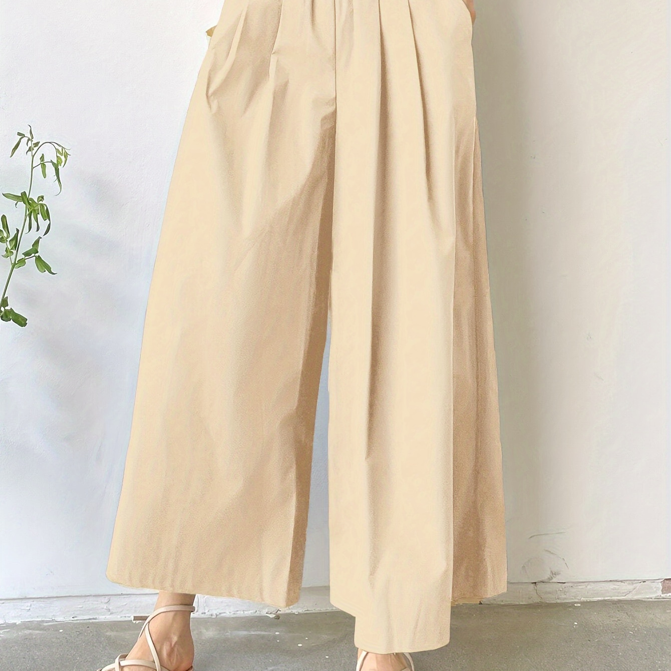 

Elegant Women's Wide-leg Cropped Pants - Casual Chic, Solid Color With Pockets, Machine Washable