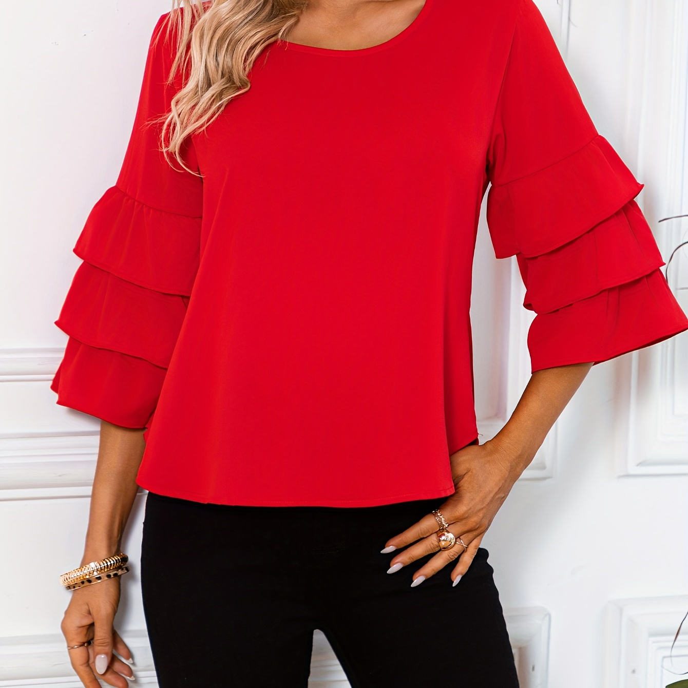 

Fashion -layer Sleeved Women's Top