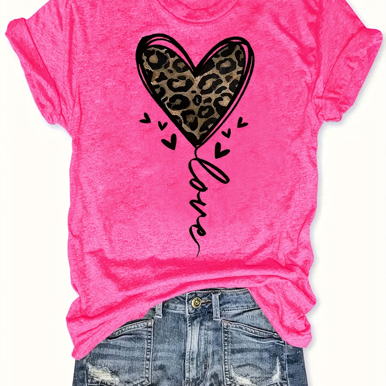 

Plus Size Leopard Heart Print T-shirt, Short Sleeve Crew Neck Casual Top For Summer & Spring, Women's Plus Size Clothing