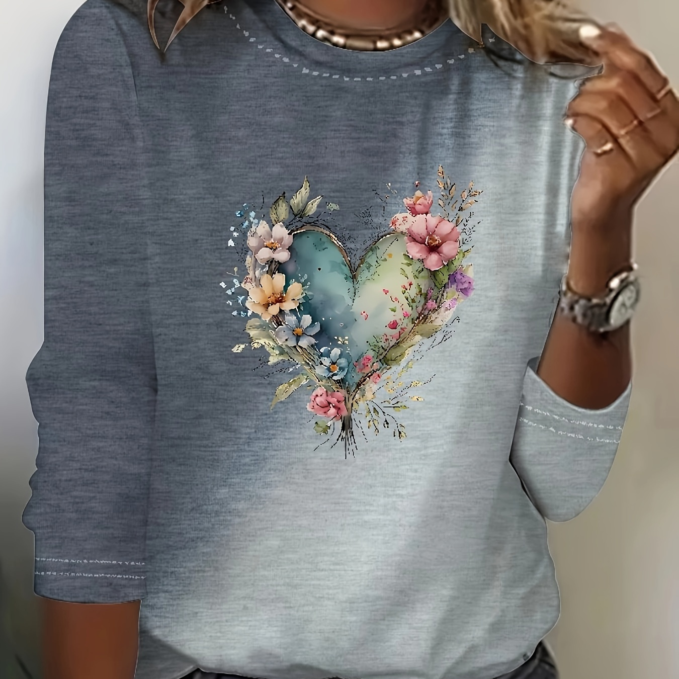 

Floral Heart Print Gradient Color T-shirt, Casual Crew Neck Long Sleeve Top For Spring & Fall, Women's Clothing