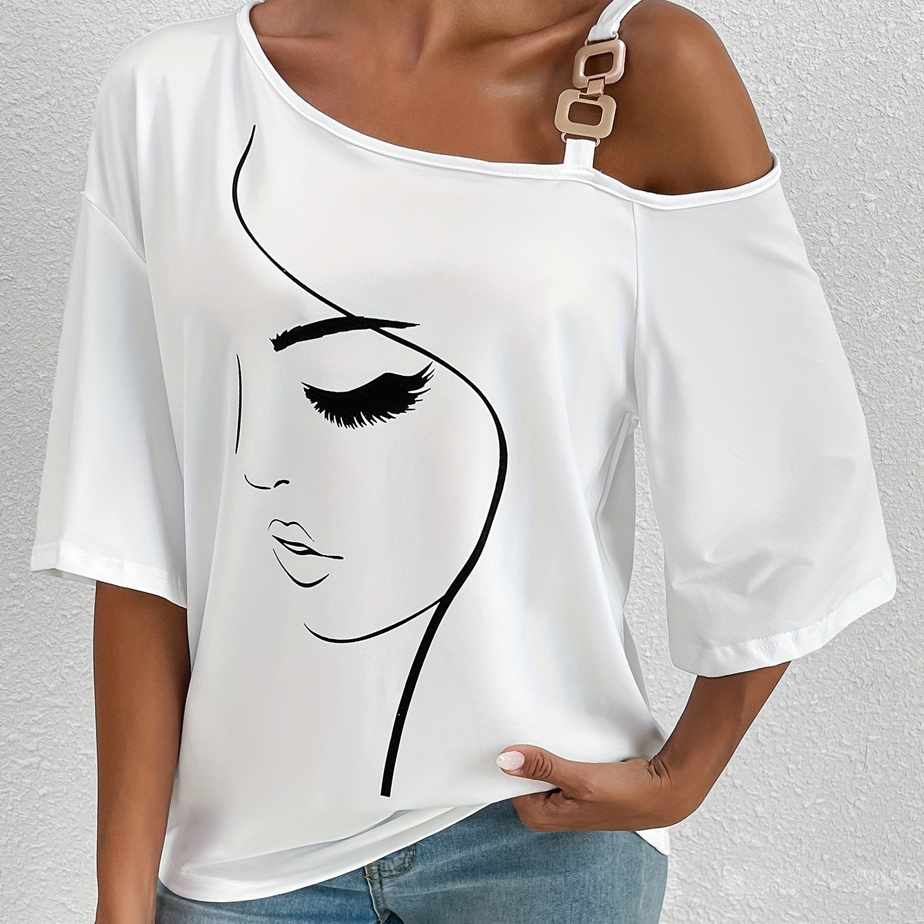 

Facial Pattern Buckle Detail T-shirt, Chic Loose Short Sleeve T-shirt For Spring & Summer, Women's Clothing