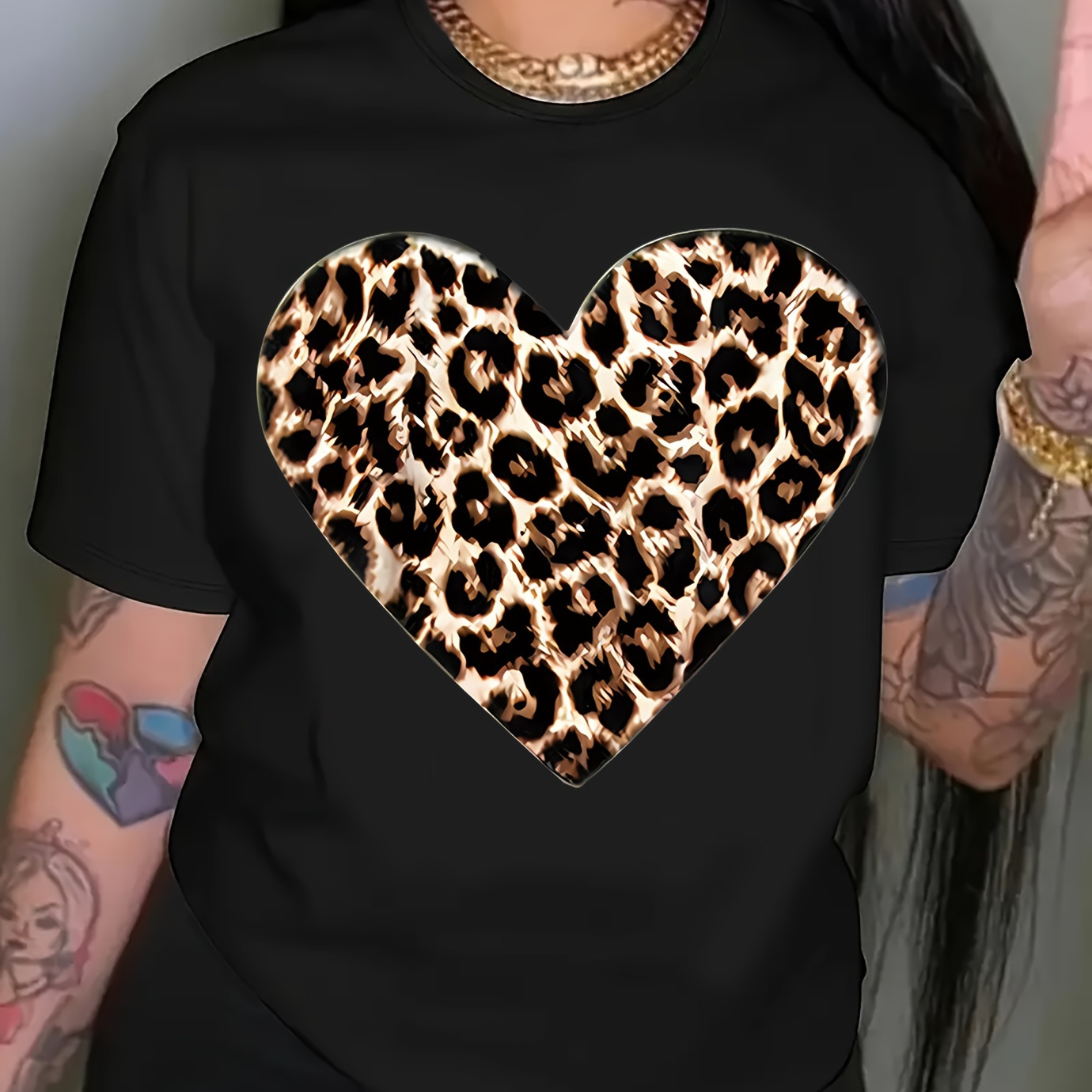 

Plus Size Women's -shirt With Leopard Heart Print - Casual Short Sleeve, Round Neck Tee, Stretchy Polyester , Machine Washable For Spring/summer, Casual Attire|round Neck Tshirt|