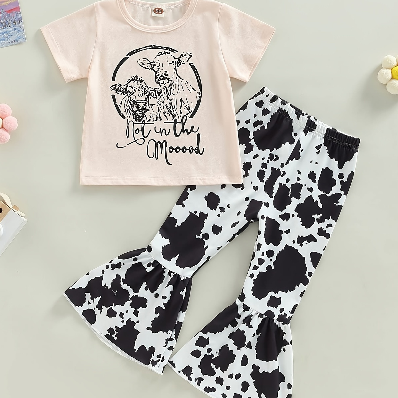 

Girls Casual Cute Cow Print T-shirt & Pattern Print Flared Pants Set For Summer