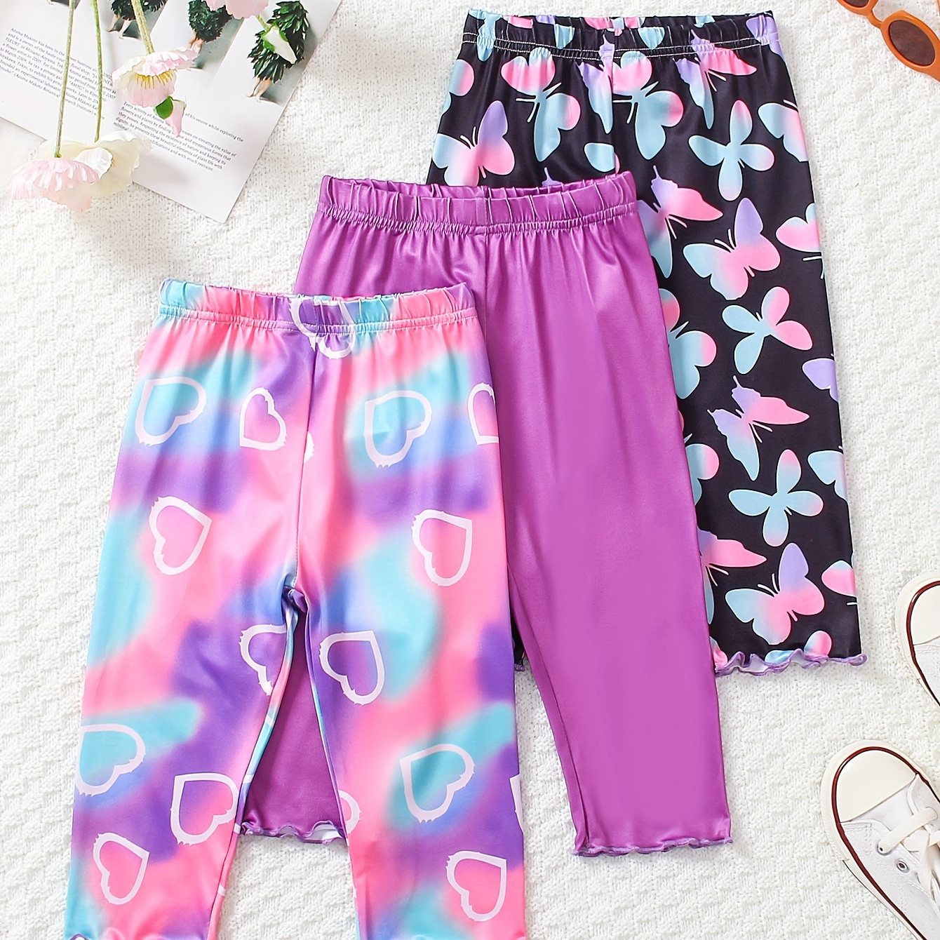 

3pcs Girls Casual Tie Dye Pattern Heart Print Butterfly Graphic Cropped Leggings Set All Seasons Gift