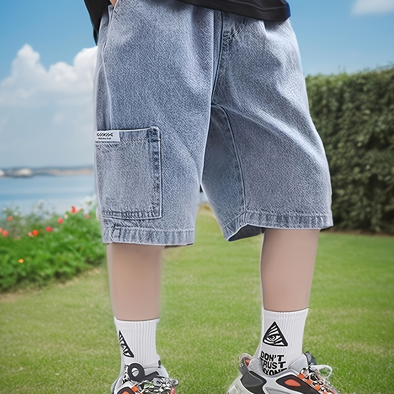 

1pc Boys' Summer Lightweight Denim Cargo Shorts, Fashionable Casual Mid-length Jeans With Letter Print Design