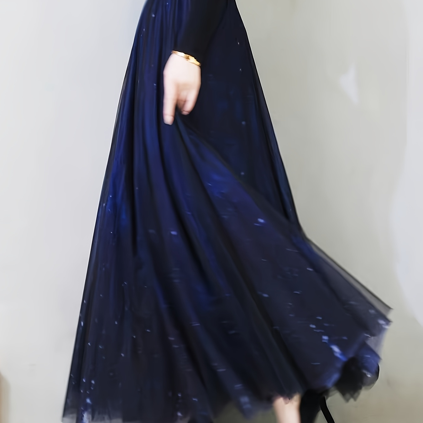 

Jupe et polyvalente en tulle pour femme avec un design de ciel étoilé.