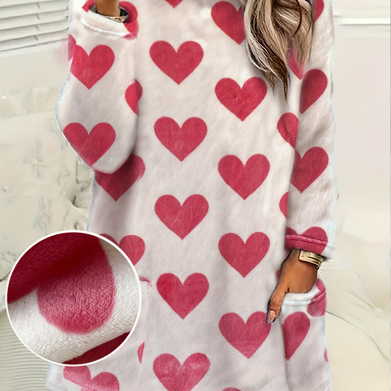 

1pc Women's Plus Size Valentine's Day Heart Print Fleece Pullover Sweatshirt Dress, Casual Round Neck Long Sleeve With Pockets, Polyester Knit Fabric, Autumn/