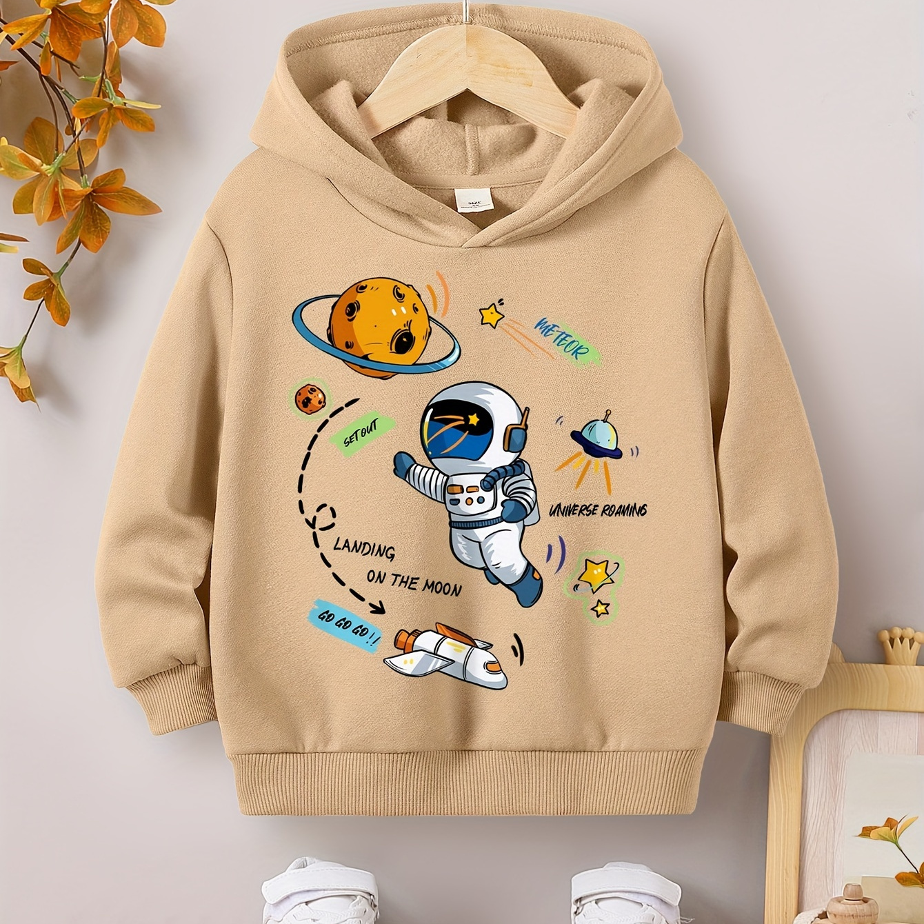 

Cartoon Astronaut And Planet Print Boys Long Sleeve Hoodie, Stay Stylish And Cozy Sweatshirt - Perfect Spring Fall Essential For Your Fashionista!