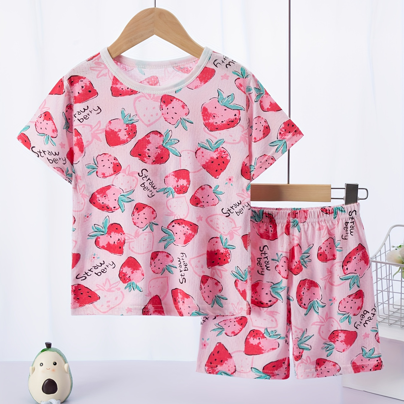 

2 Pcs Girl's Strawberry Print Short Sleeve T-shirts & Elastic Waist Shorts Pajama Set, Comfy& Skin-friendly Princess Pj Set, As Daily Gift