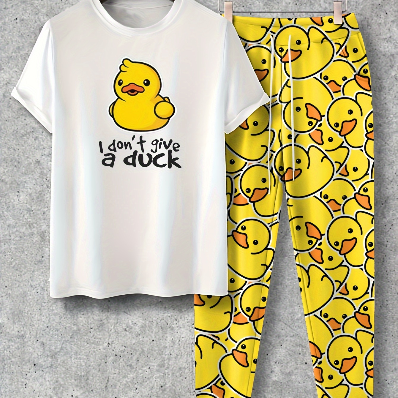 

Men's 2-pack Co Ord Set Of Cartoon Duck Pattern Casual Outfits, Crew Neck And Short Sleeve T-shirt And Drawstring Pants, Chic And Stylish Set For Daily Leisurewear