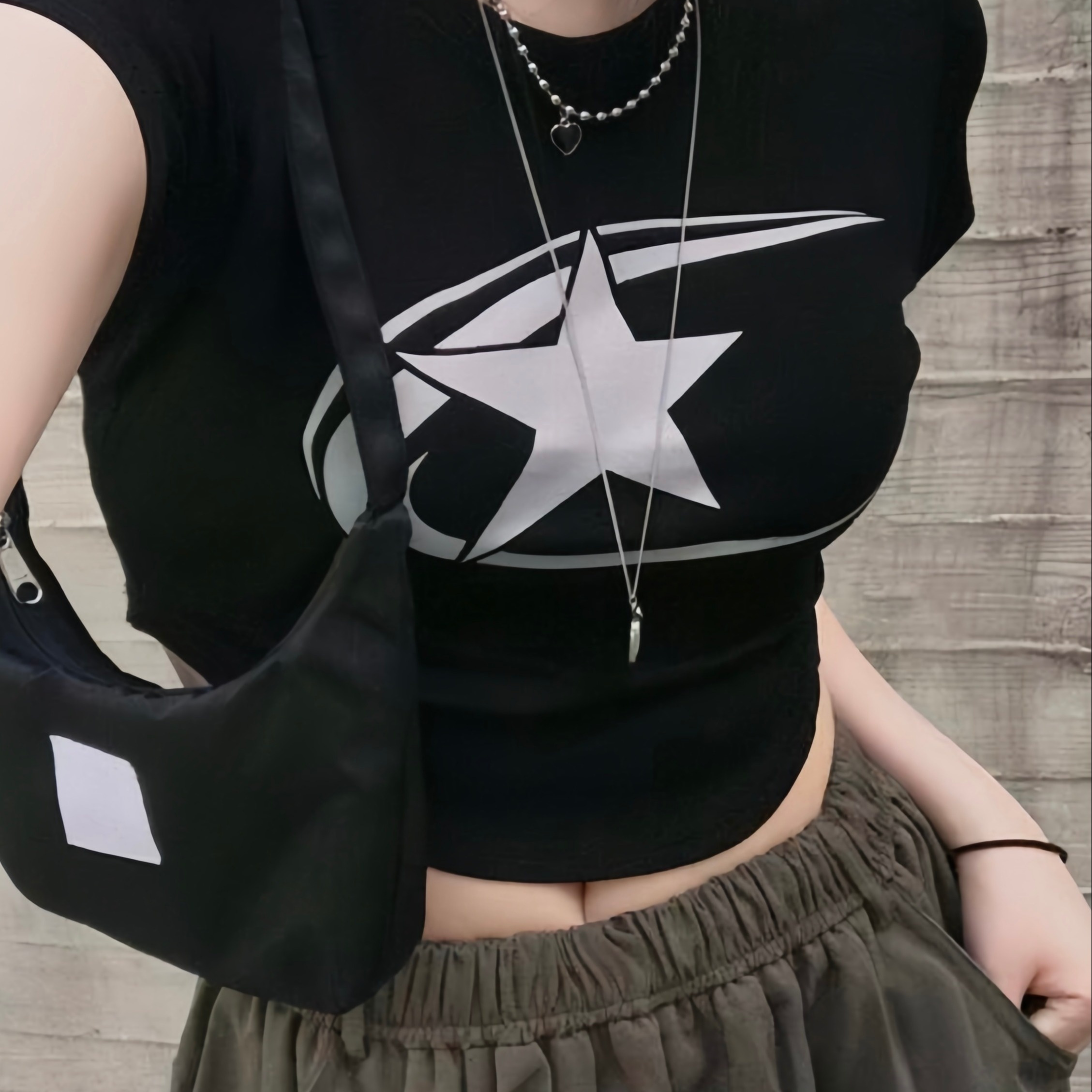 

Star Print Crew Neck T-shirt, Casual Short Sleeve Slim Crop Top For Spring & Summer, Women's Clothing