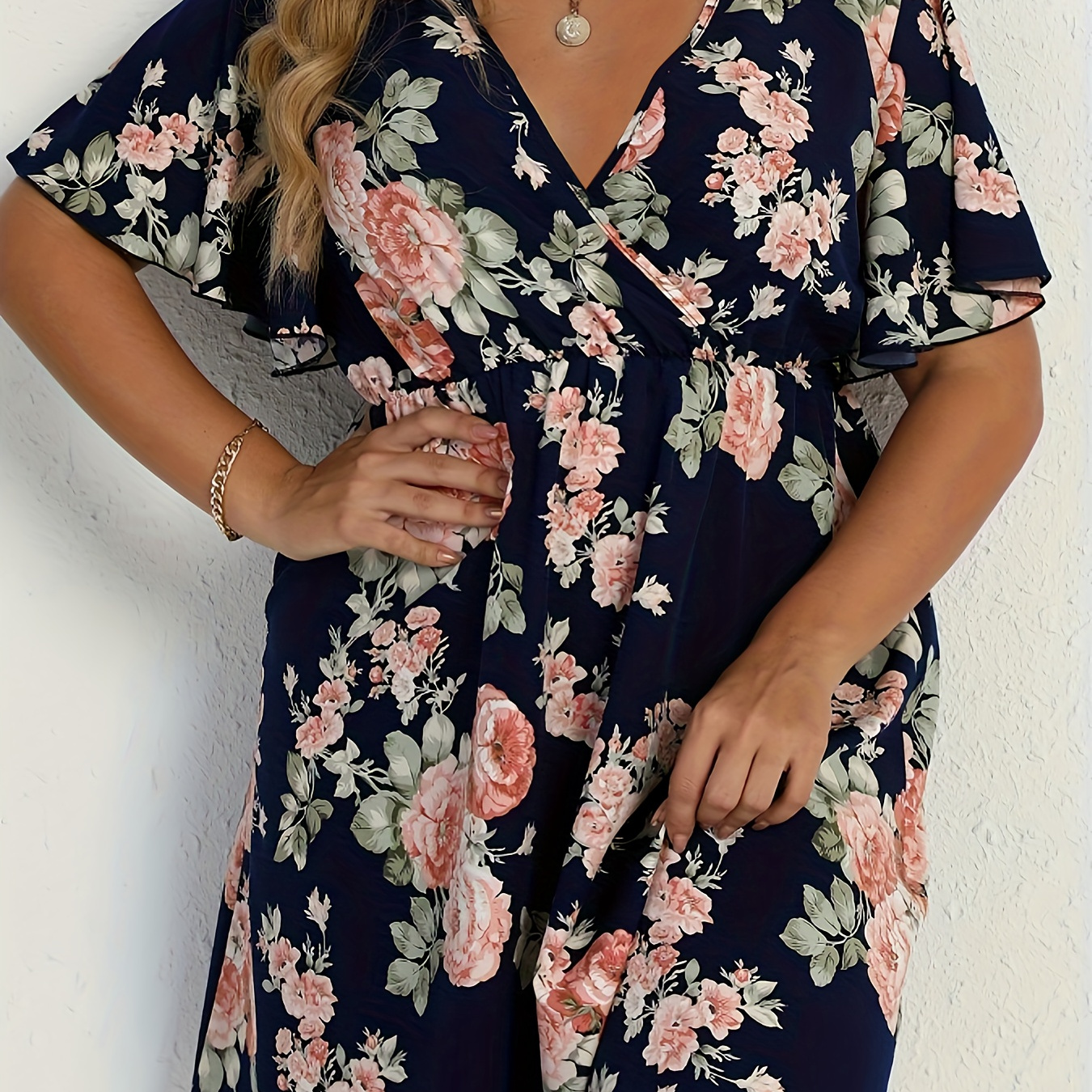 

Plus Size Boho Dress, Women's Plus Floral Print Ruffle Sleeve Surplice Neck Nipped Waist Dress