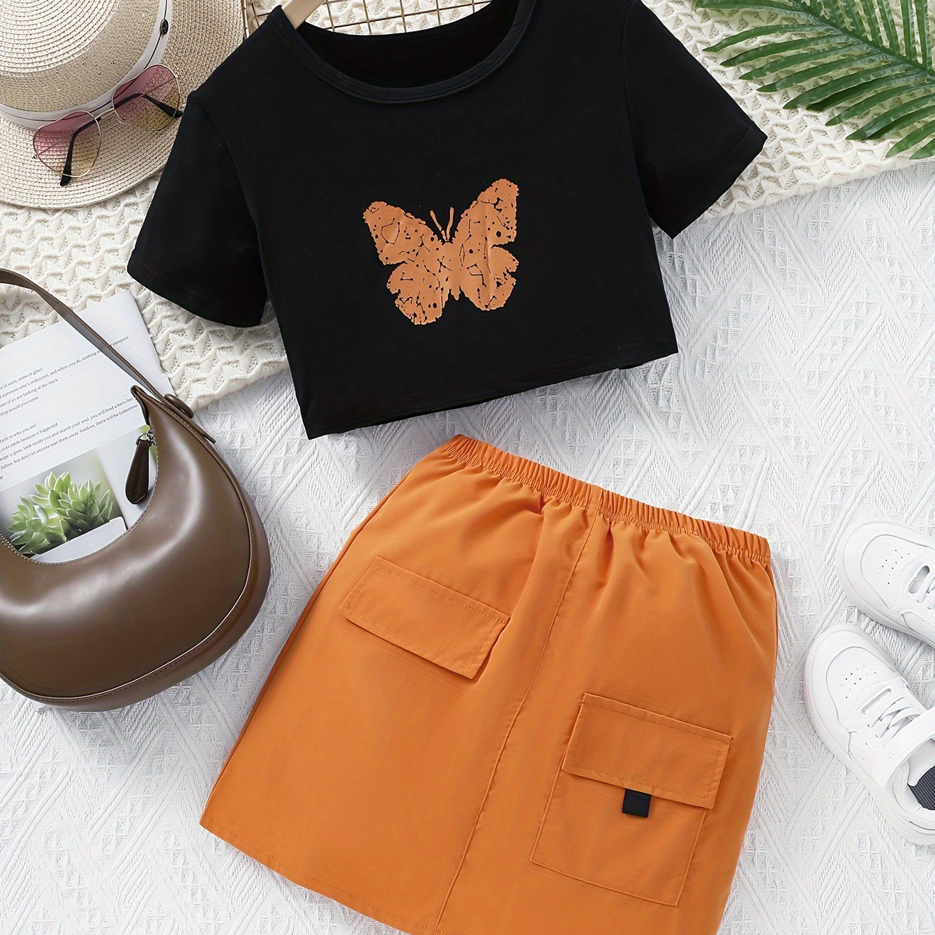 

Casual Girls 2pcs Yellow Butterfly Print Crop T-shirt & Flap Pocket Skirt Summer Set