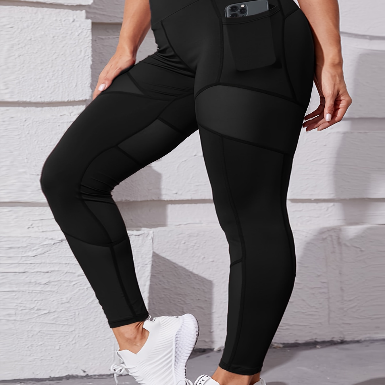 Plus Size Sports Leggings, Women's Plus Solid Pipping Contrast Mesh High Rise Medium Stretch Skinny Leggings With Phone Pocket