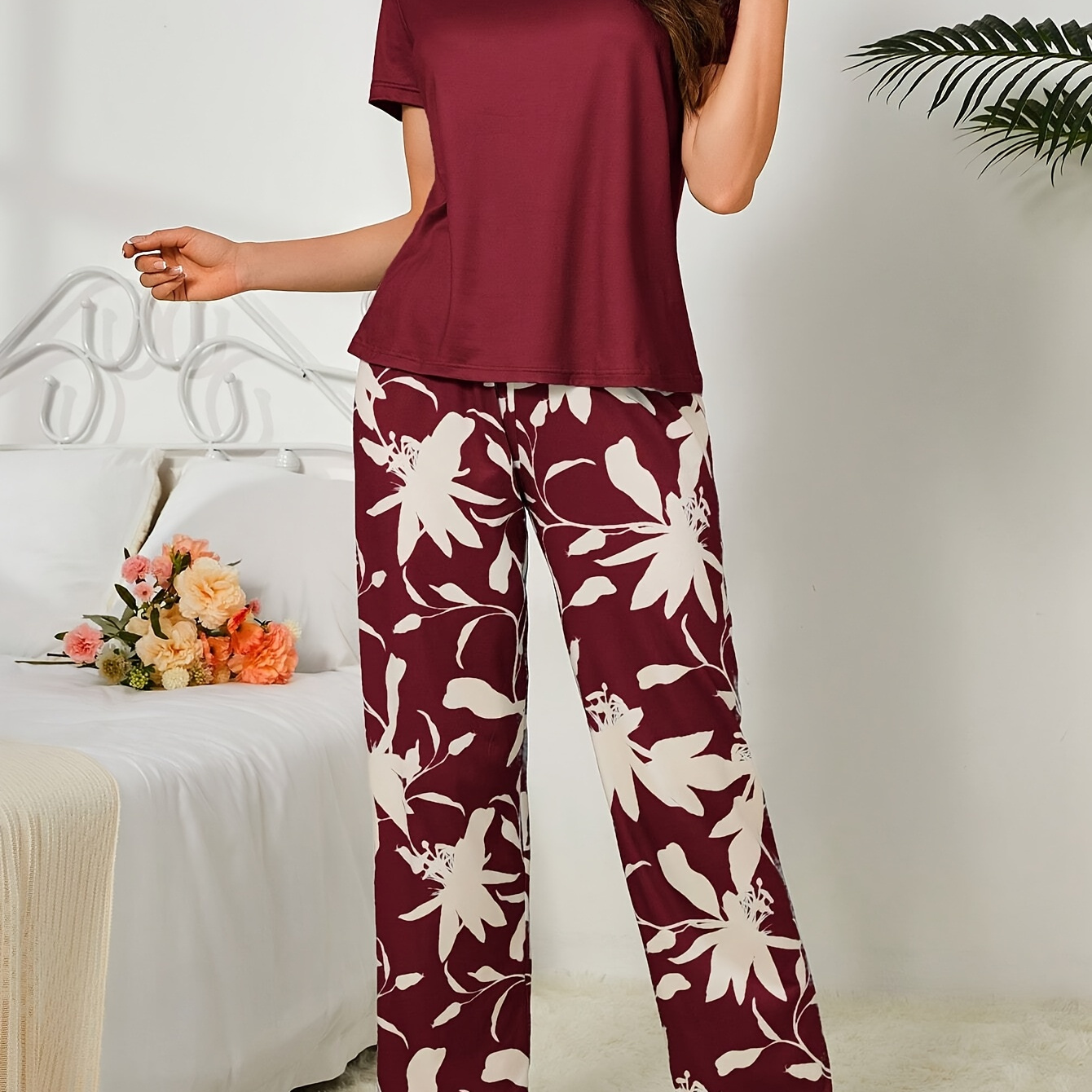 

Pyjama décontracté pour femmes à manches courtes et pantalon long avec imprimé végétal et floral, adapté et à l'été