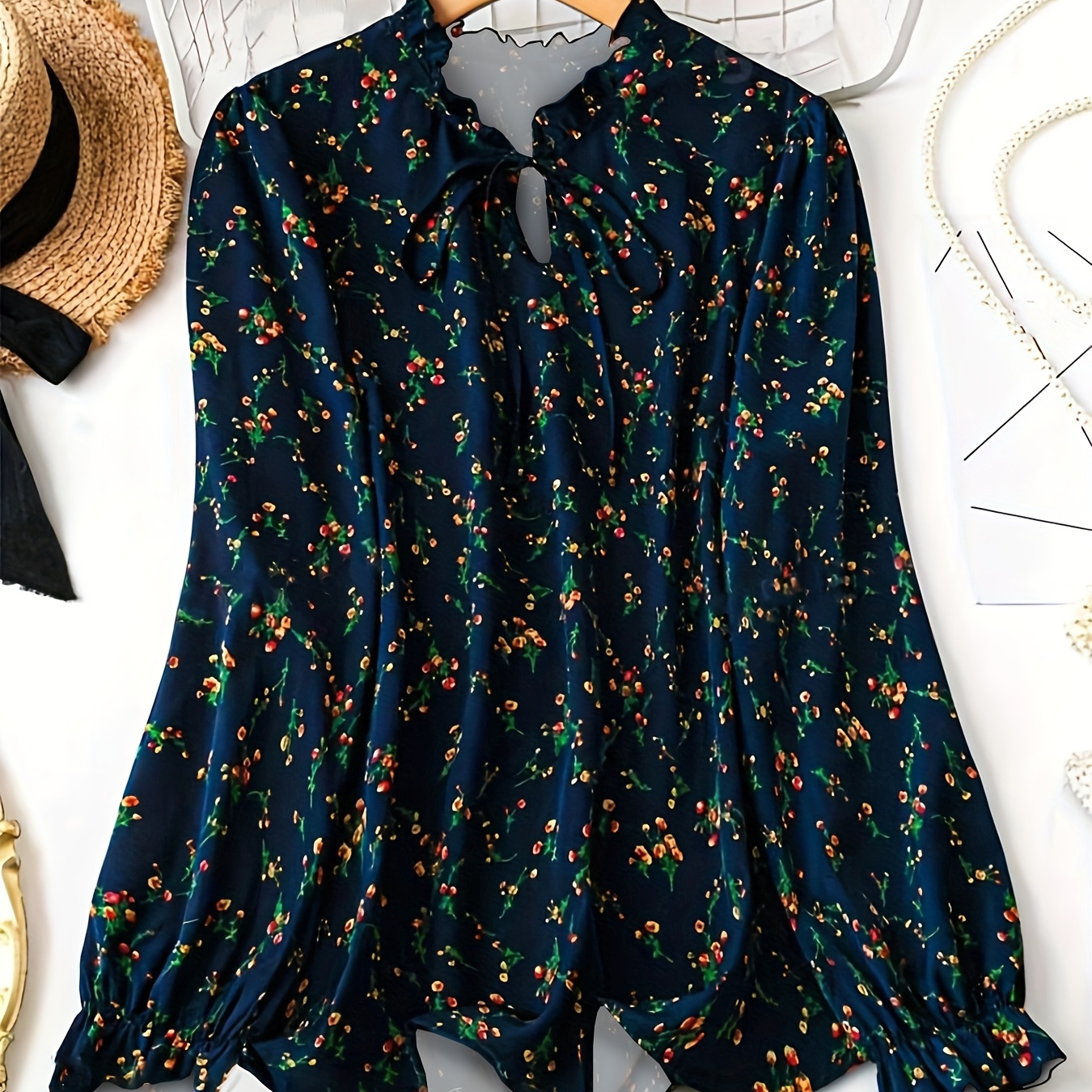 

Plus Size Floral Print Blouse, Elegant Long Sleeve Top For Spring, Women's Plus Size Clothing