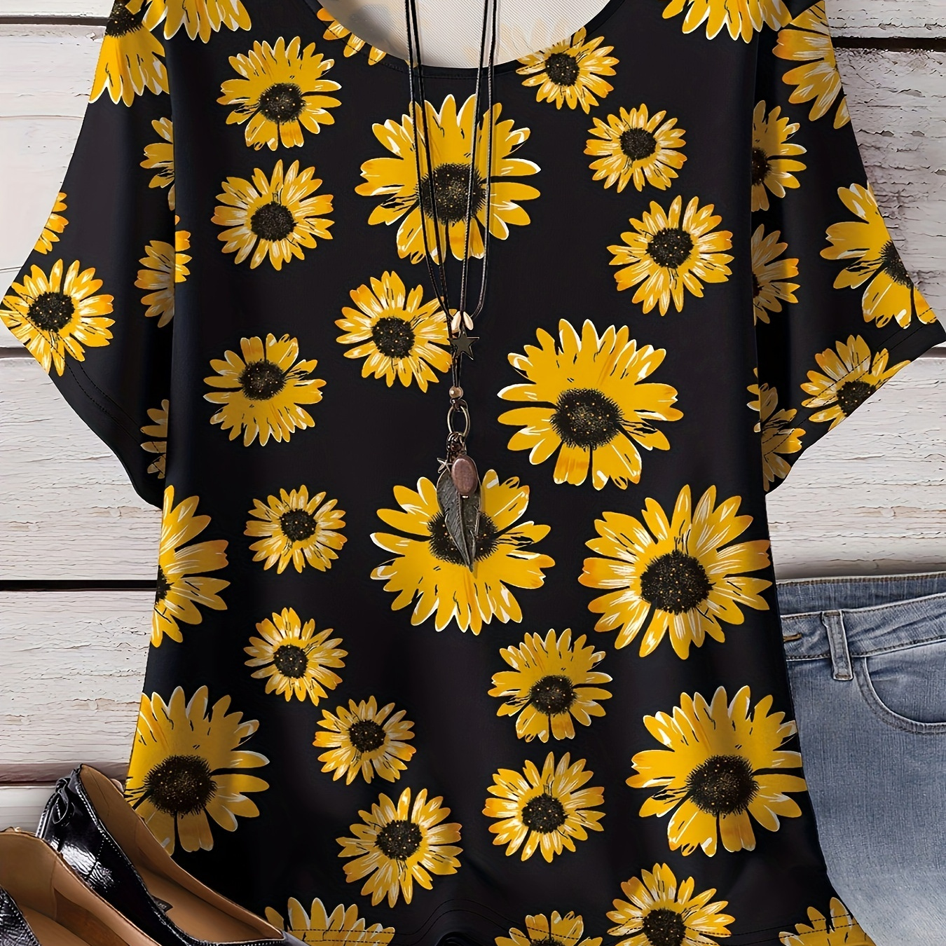 

Plus Size Sunflower Print T-shirt, Casual Crew Neck Short Sleeve T-shirt, Women's Plus Size clothing