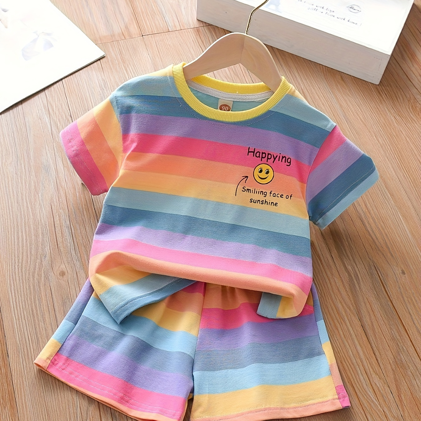 

Cute Girls 2pcs Casual 95% Cotton Rainbow Stripped Outfits For Summer Outdoor Gift