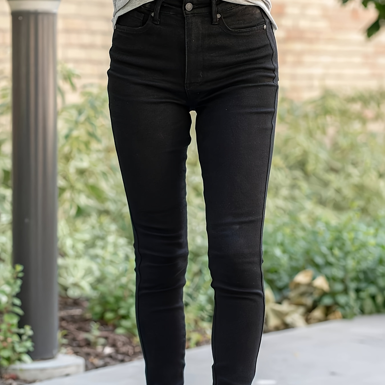 

Fashionable Women's Skinny Jeans, High-quality Fabrics, Soft And Comfortable, High-elastic Fabrics Are Not Tight And Perfectly Fit The Figure, Classic Black Color, Perfect For Casual Daily Wear.