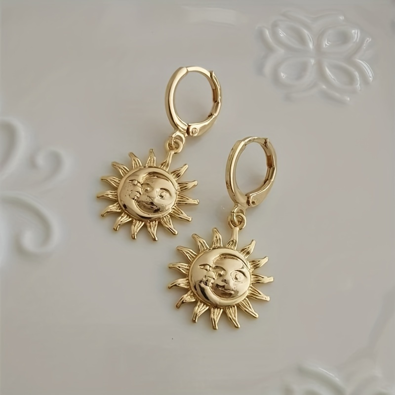 

Golden Vintage Moon Sun Dangle Earrings Bohemian Women's Earrings Party Gift
